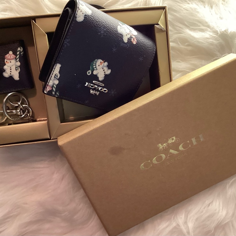 NWT COACH SNOWMEN sm wallet/keychain set